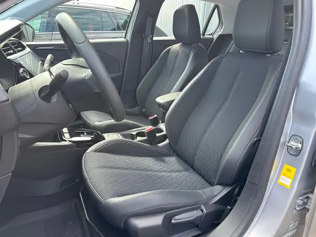 Opel Corsa view 8
