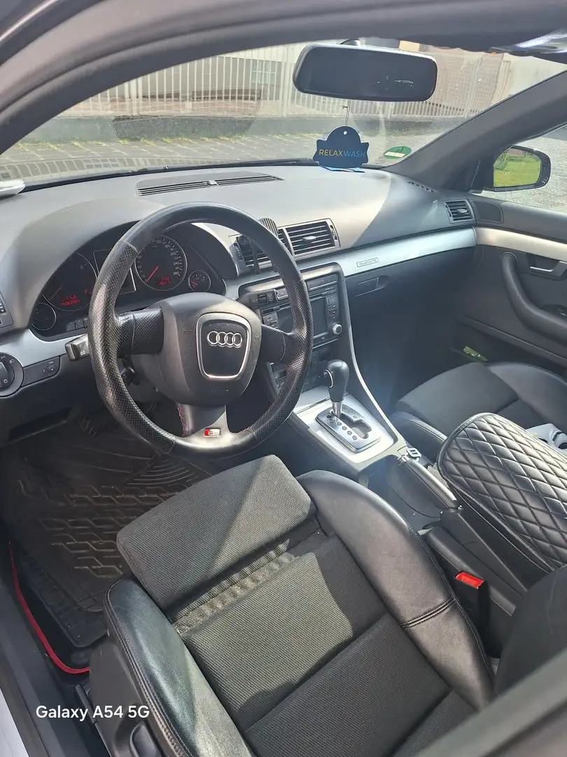 Audi A4 3.2 FSI quattro Schwarz - 2