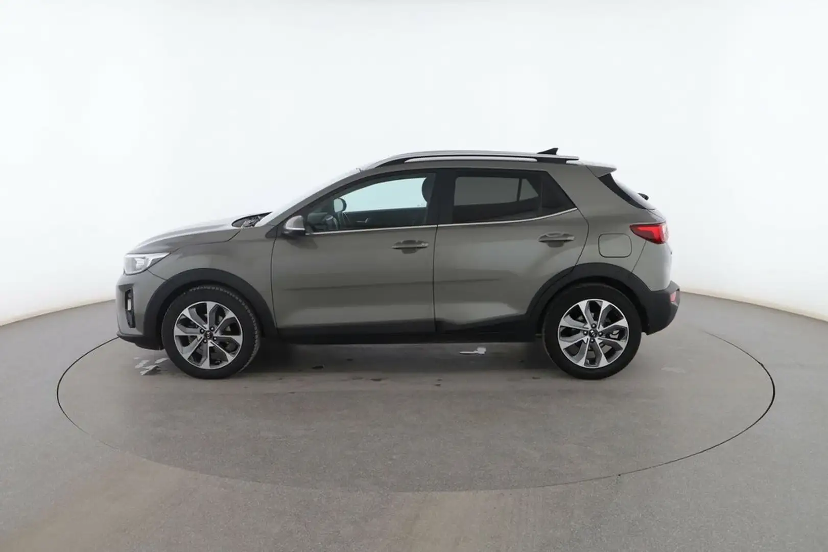 Kia Stonic 1.6 CRDi Business Gris - 2