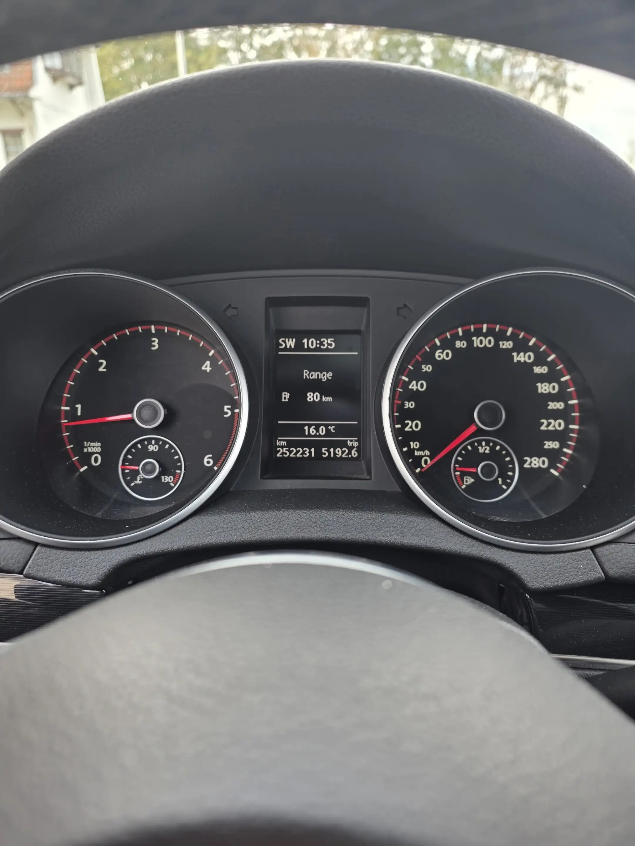 Volkswagen Golf GTD Golf 2.0 TDi DPF — photo 12