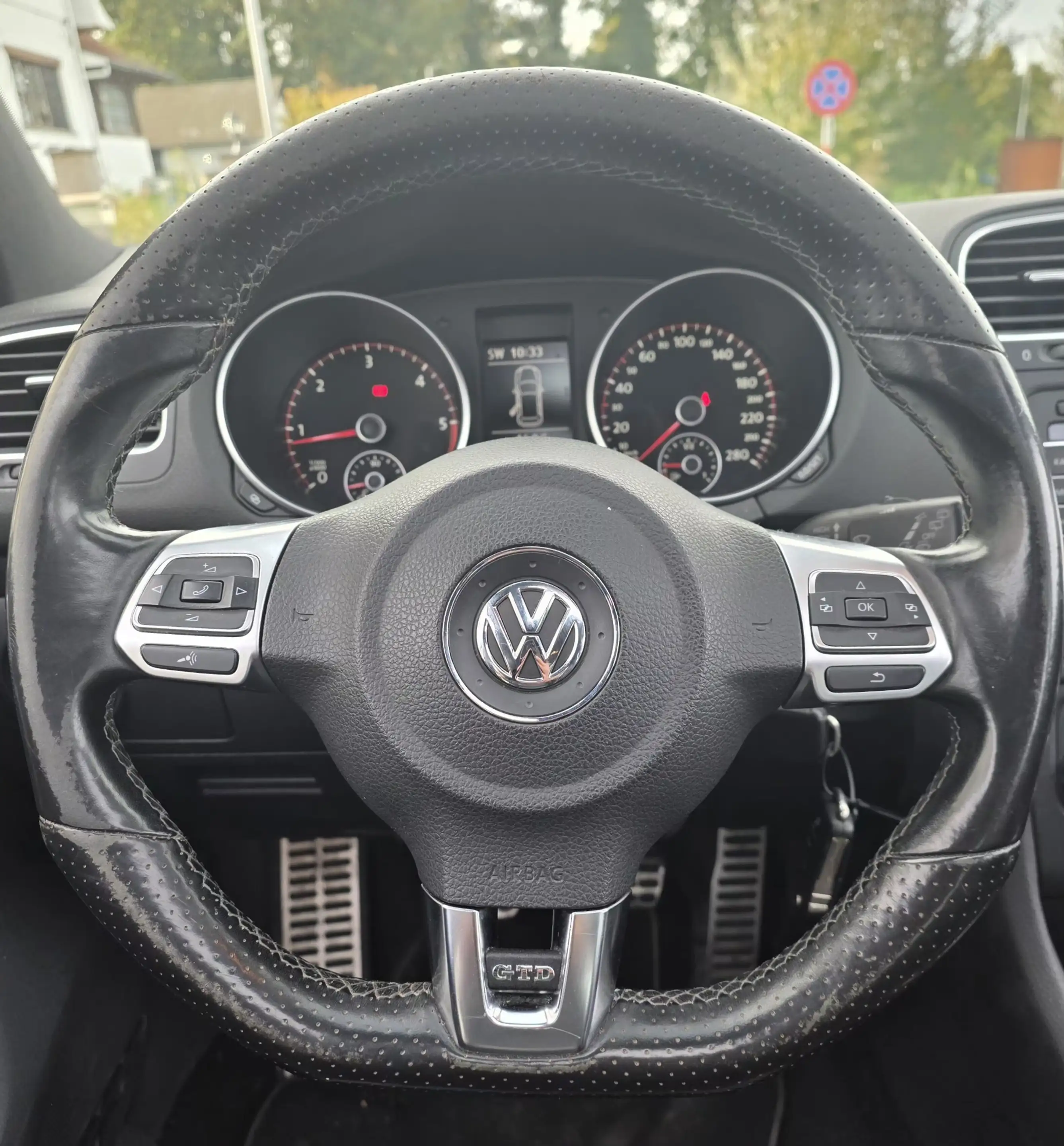 Volkswagen Golf GTD Golf 2.0 TDi DPF — photo 11