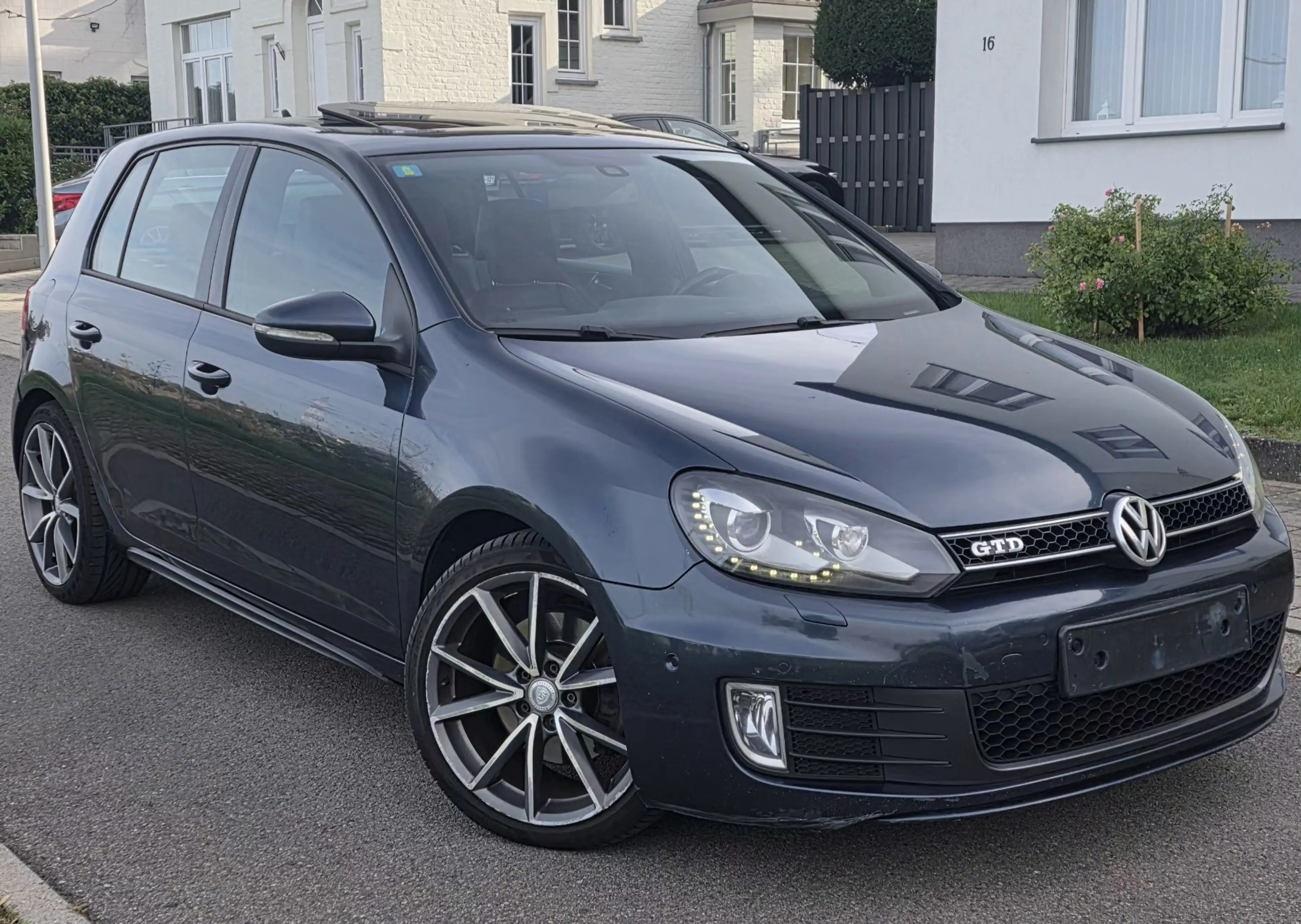 Volkswagen Golf GTD Golf 2.0 TDi DPF — photo 2