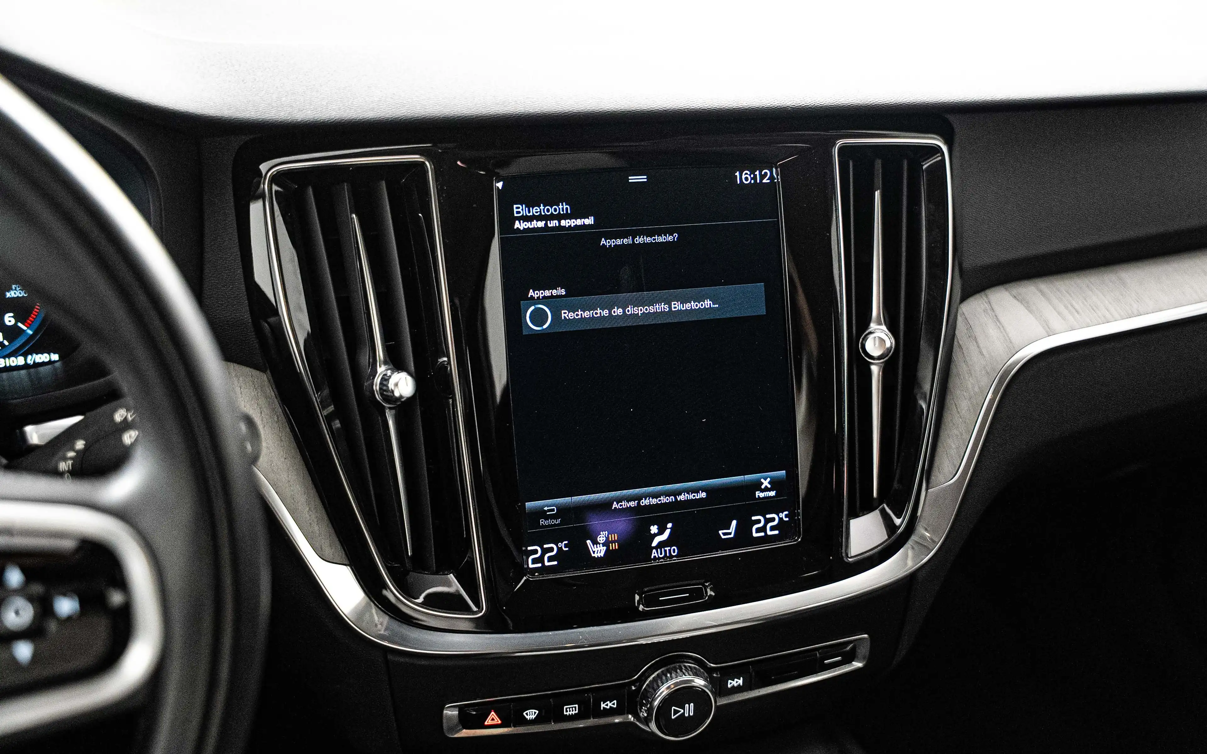 Volvo V60 Cross Country V60 Cross Country 2.0 D3 AWD Geartronic — photo 15