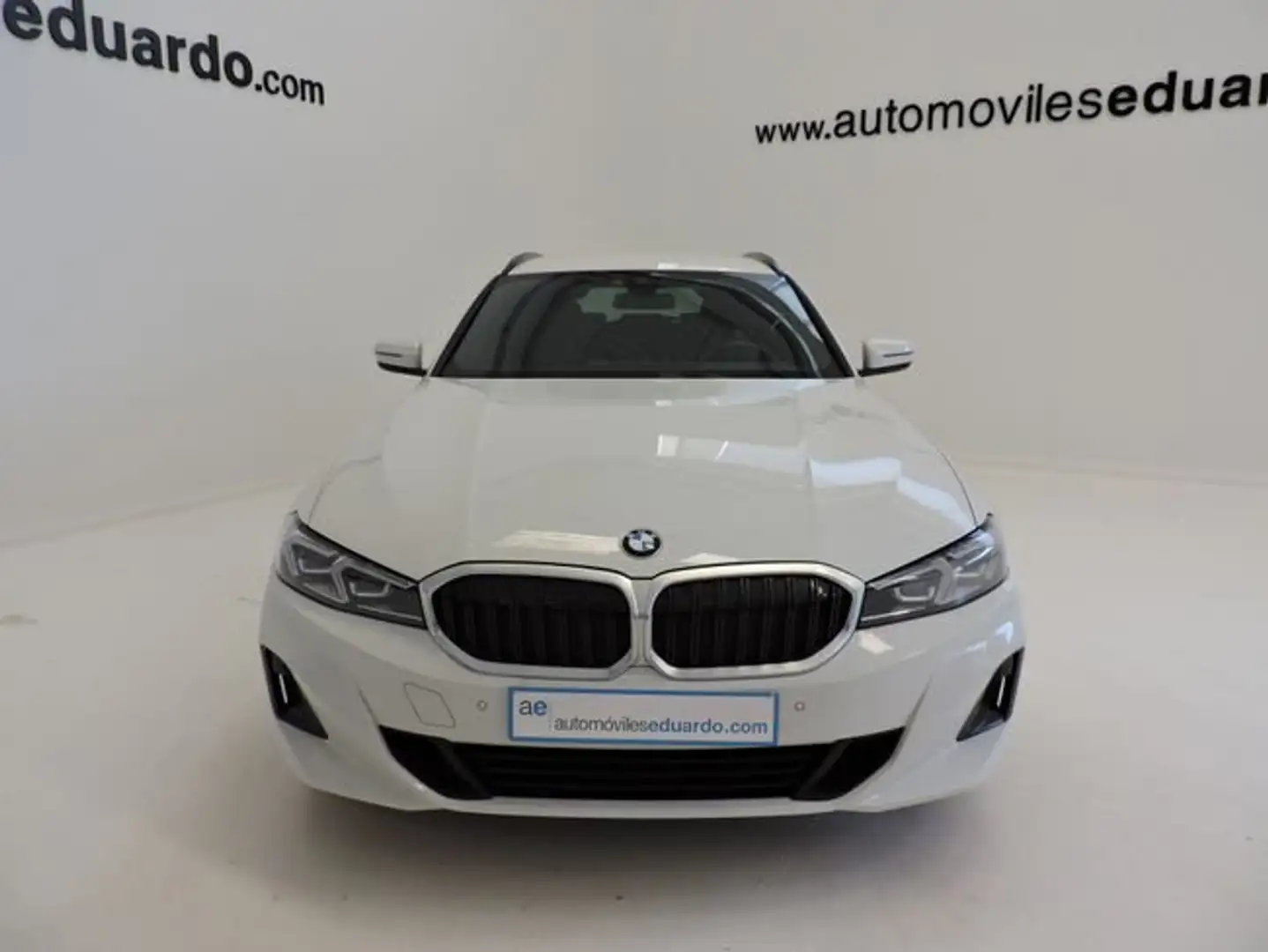 BMW 320 320dA Touring Blanco - 2