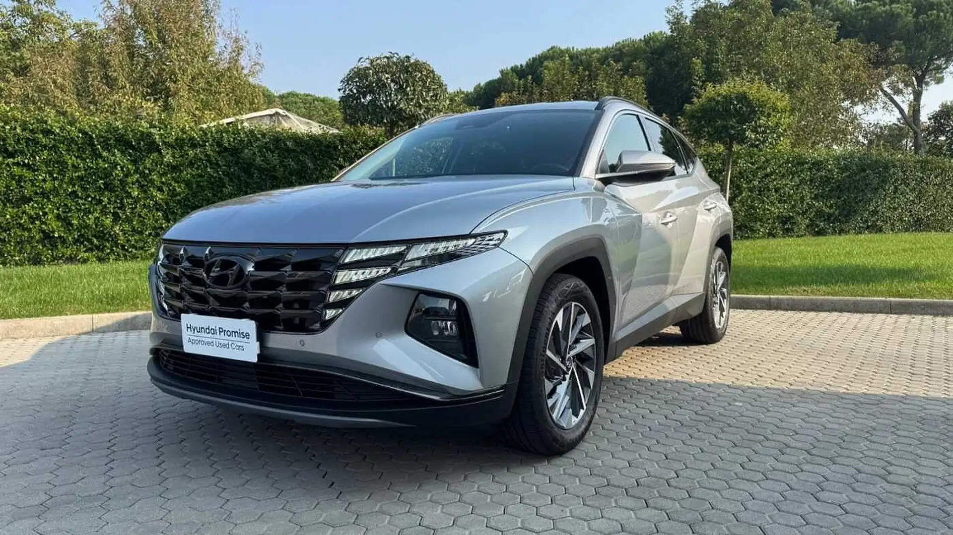 Hyundai TUCSON 3ª serie 1.6 T-GDI 48V DCT XLine Grigio - 1