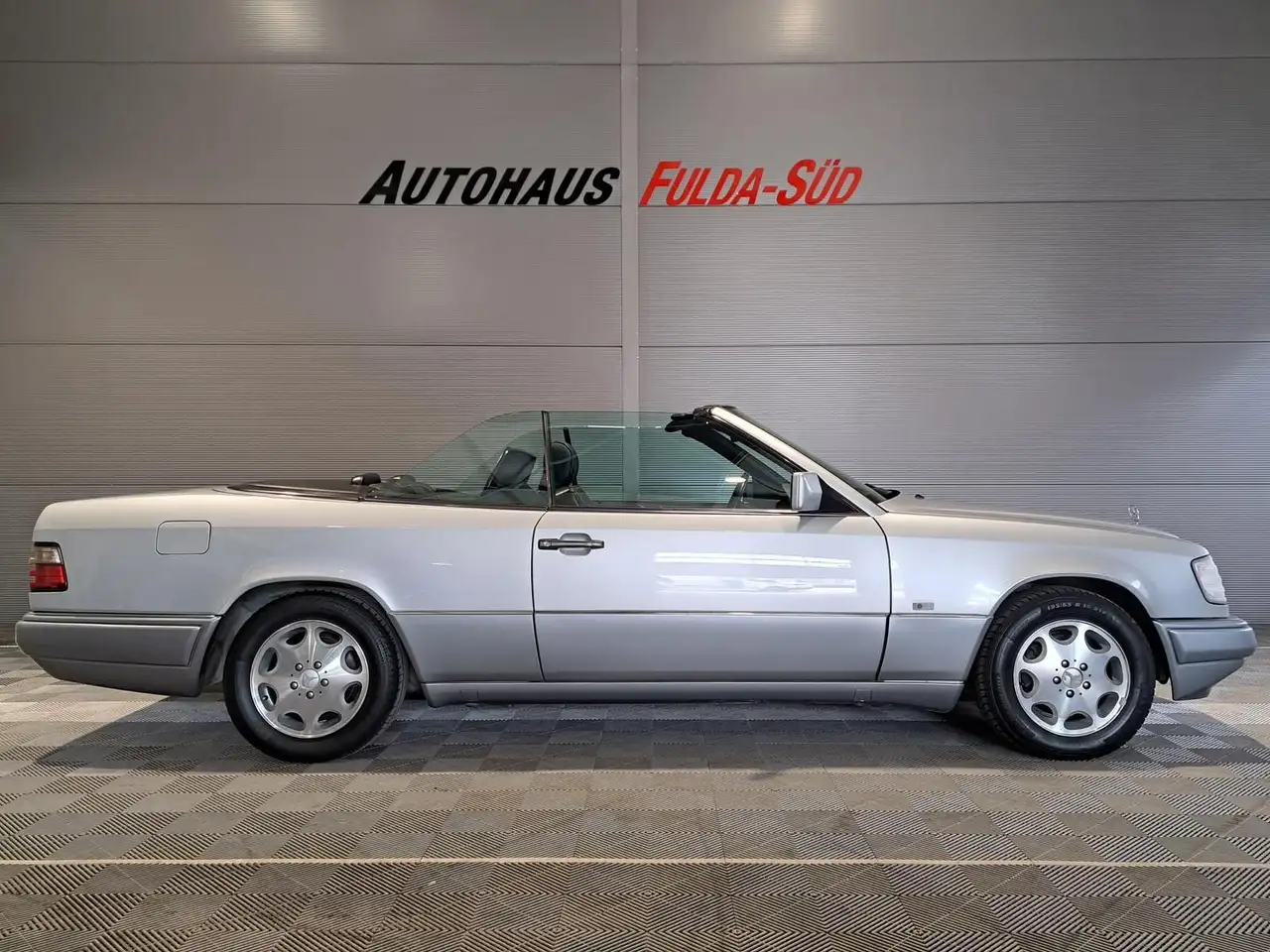 Mercedes-Benz E 220 Cabrio W124 °Shzg°Klima°Tempomat°Automatik, foto 3