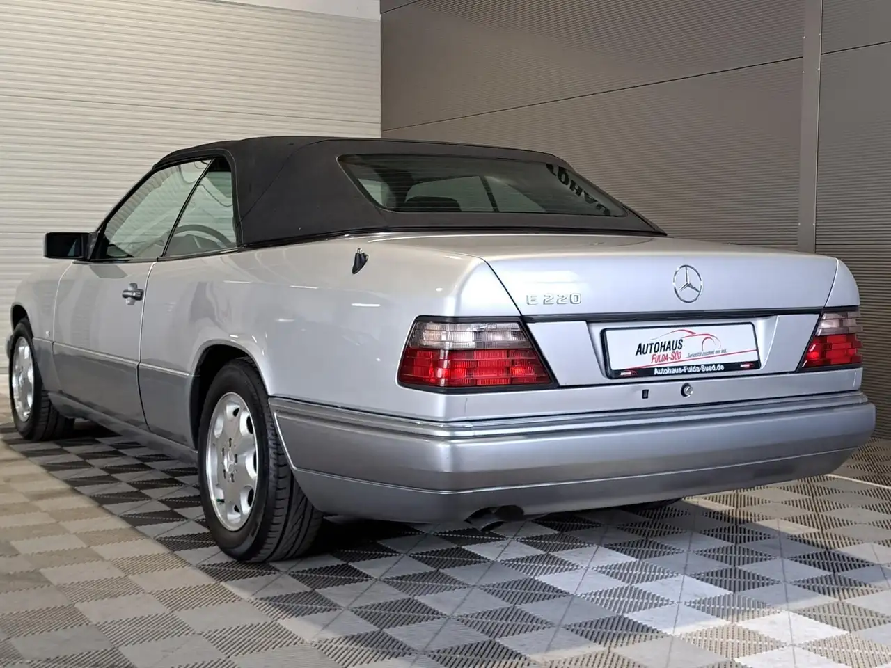 Mercedes-Benz E 220 Cabrio W124 °Shzg°Klima°Tempomat°Automatik, foto 7