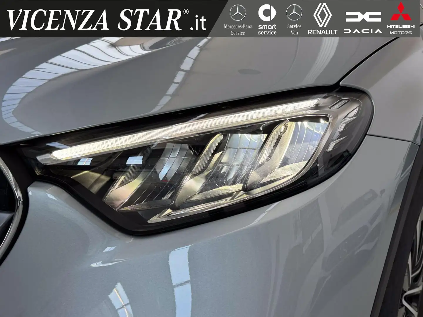 Mercedes-Benz GLC 220 d MHV 4MATIC AVANTGARDE ADVANCED PLUS Argento - 2