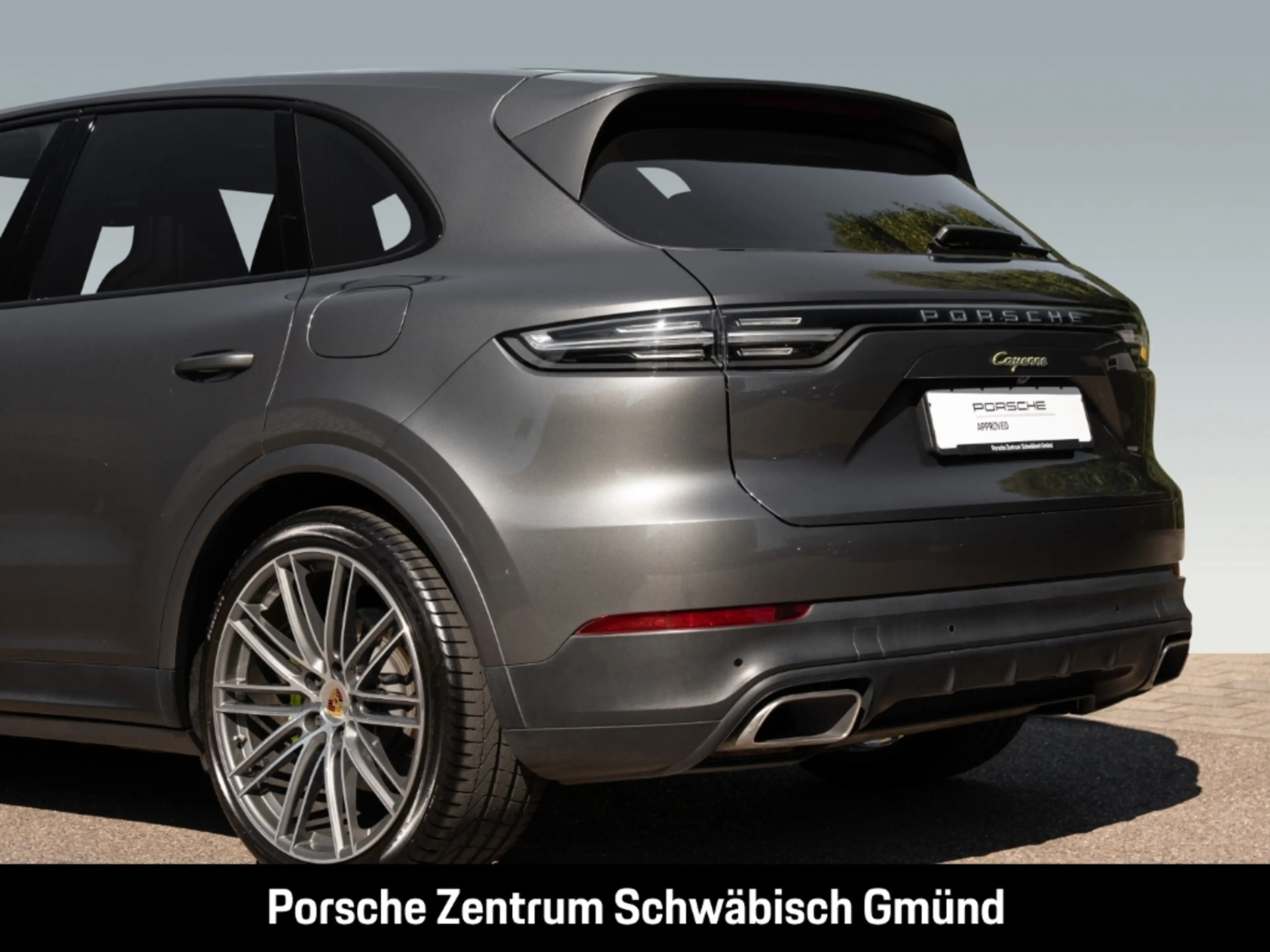 Porsche Cayenne E-Hybrid Nachtsicht InnoDrive HA-Lenkung — photo 13