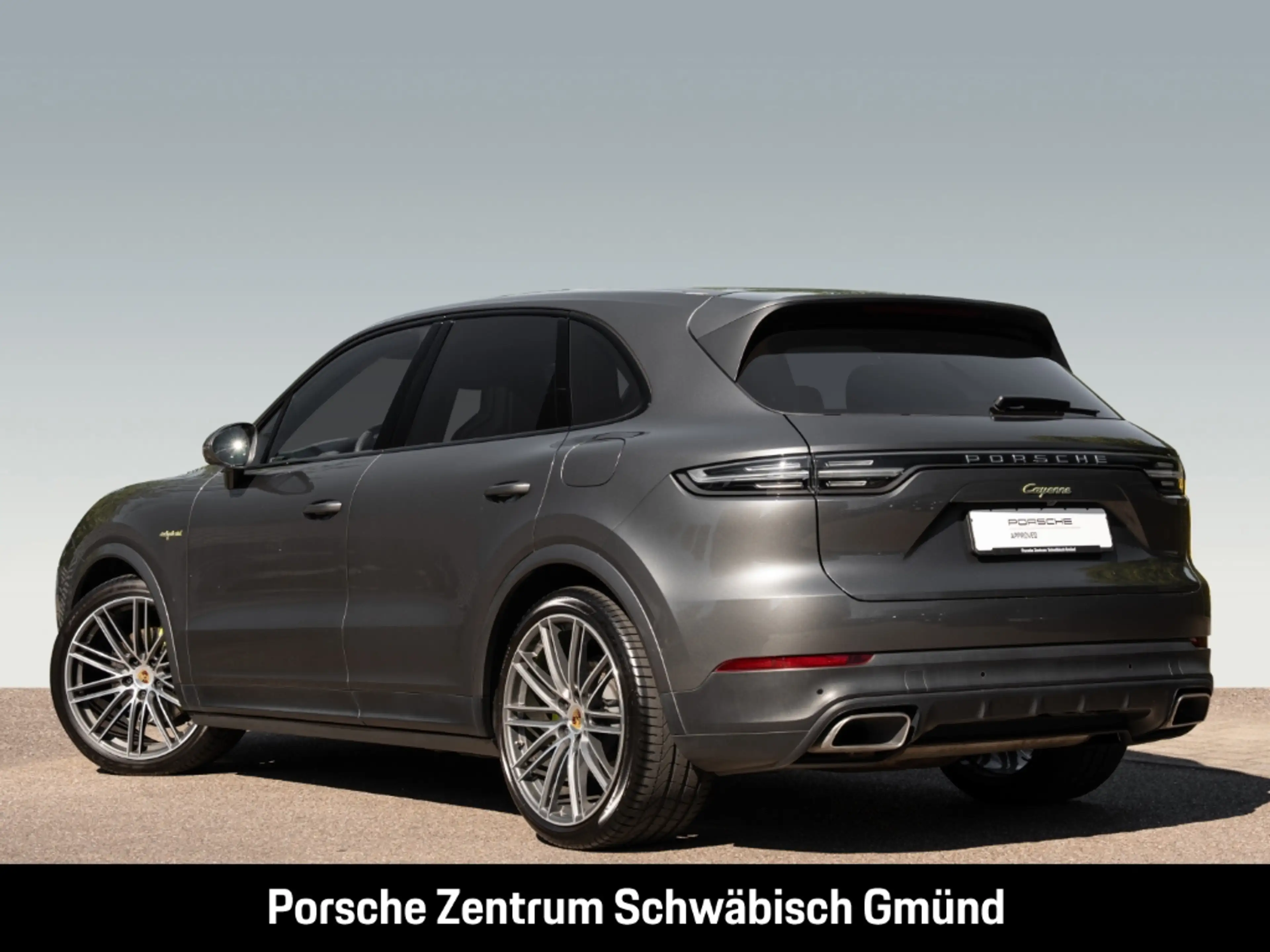 Porsche Cayenne E-Hybrid Nachtsicht InnoDrive HA-Lenkung — photo 3