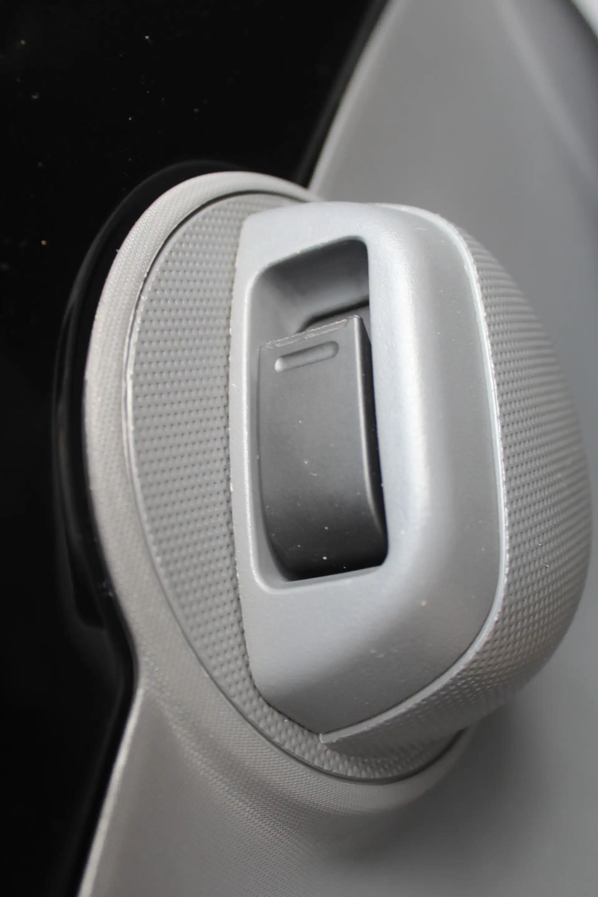 Peugeot 107 1.0-12V XS — photo 10