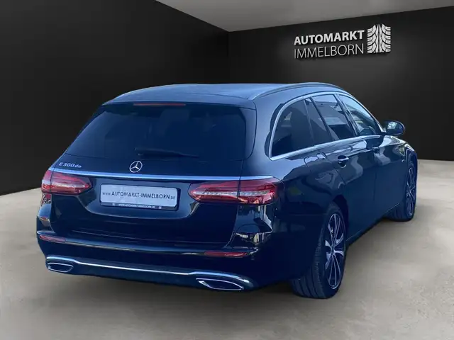 Mercedes-Benz E-Class view 7
