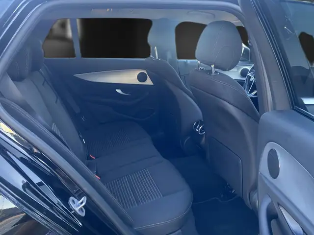 Mercedes-Benz E-Class view 14