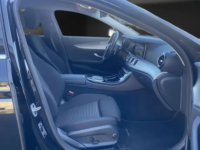 Mercedes-Benz E-Class view 13