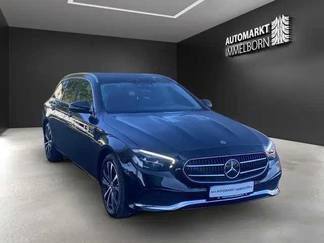 Mercedes-Benz E-Class view 2