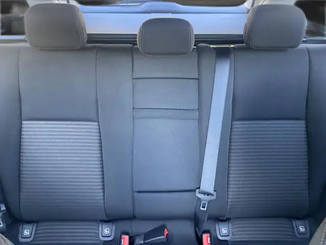 Mercedes-Benz E-Class view 15