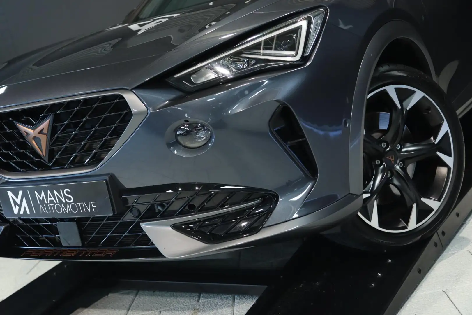 CUPRA Formentor VZ e-Hybrid 245 PK Performance Copper Edition / KE Gris - 2