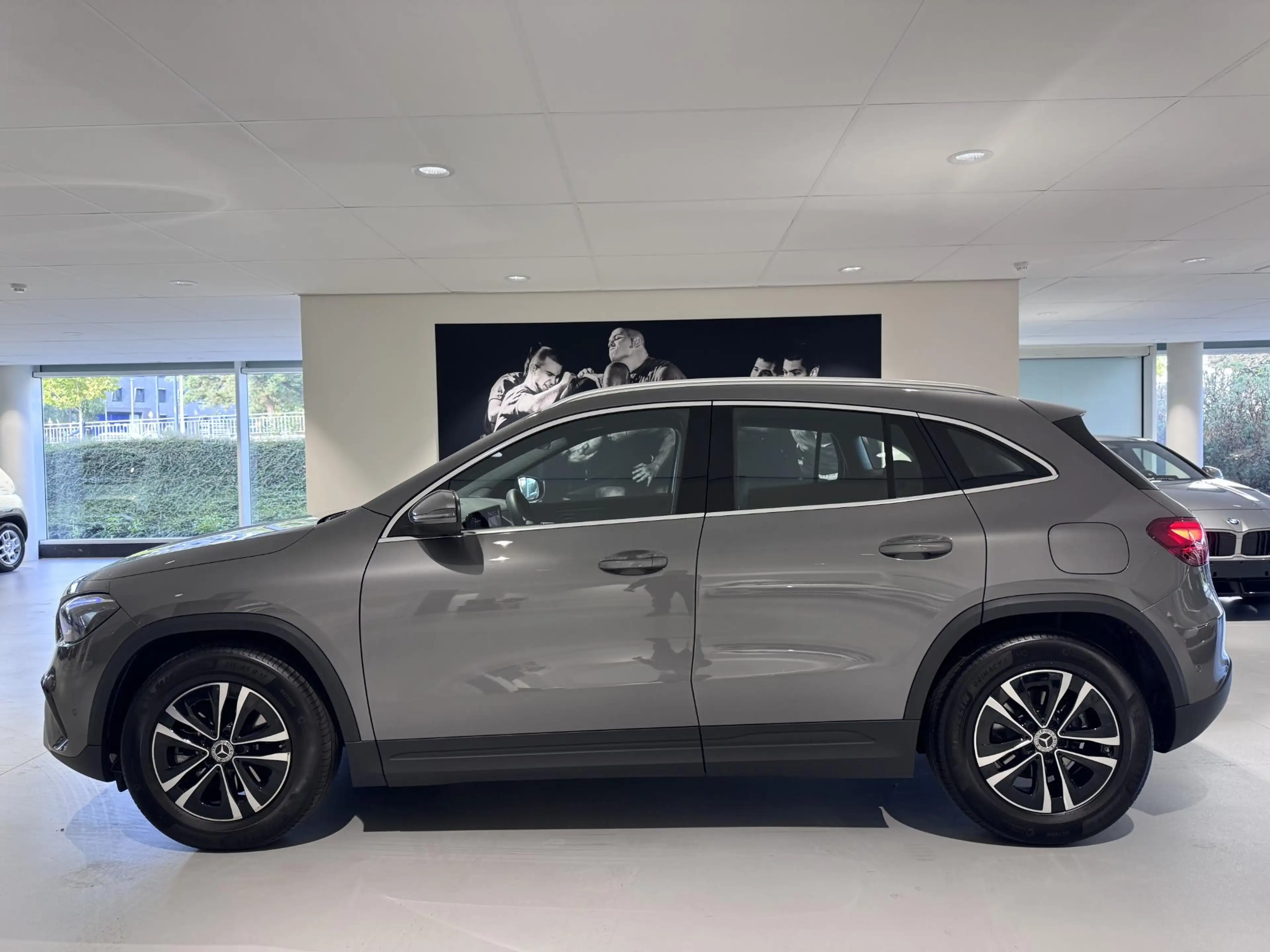 Mercedes-Benz GLA 180 Business Line — photo 3