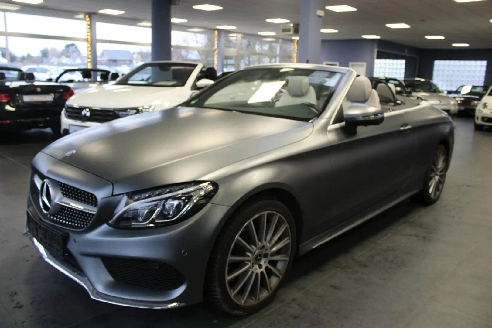 Mercedes-Benz C 250 AMG Line Designo Magno - LED - Navi Gri - 2