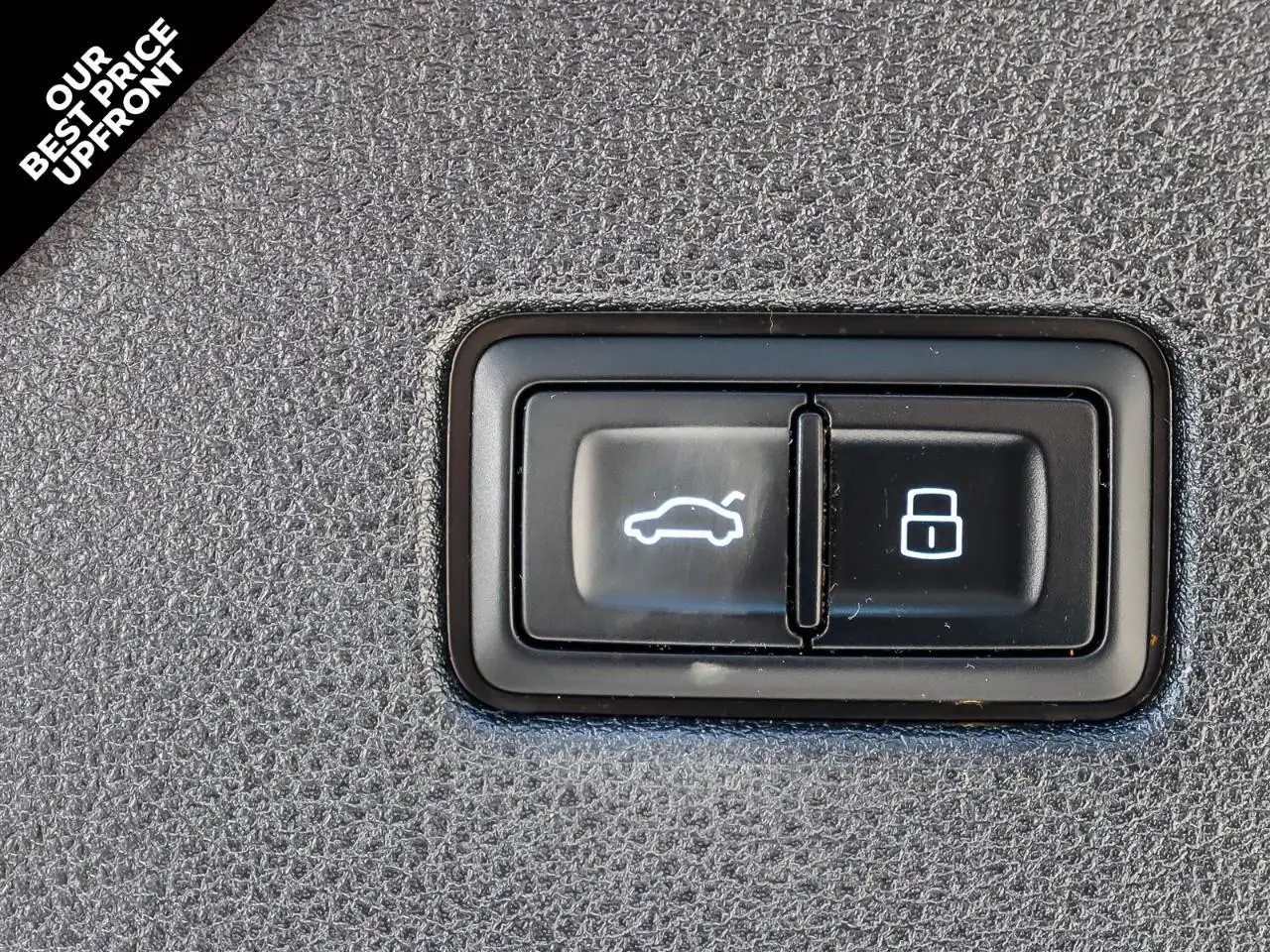 Audi Q8 снимка Audi Q8