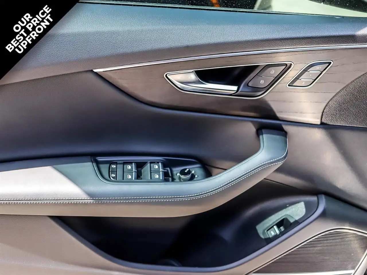 Audi Q8 снимка Audi Q8