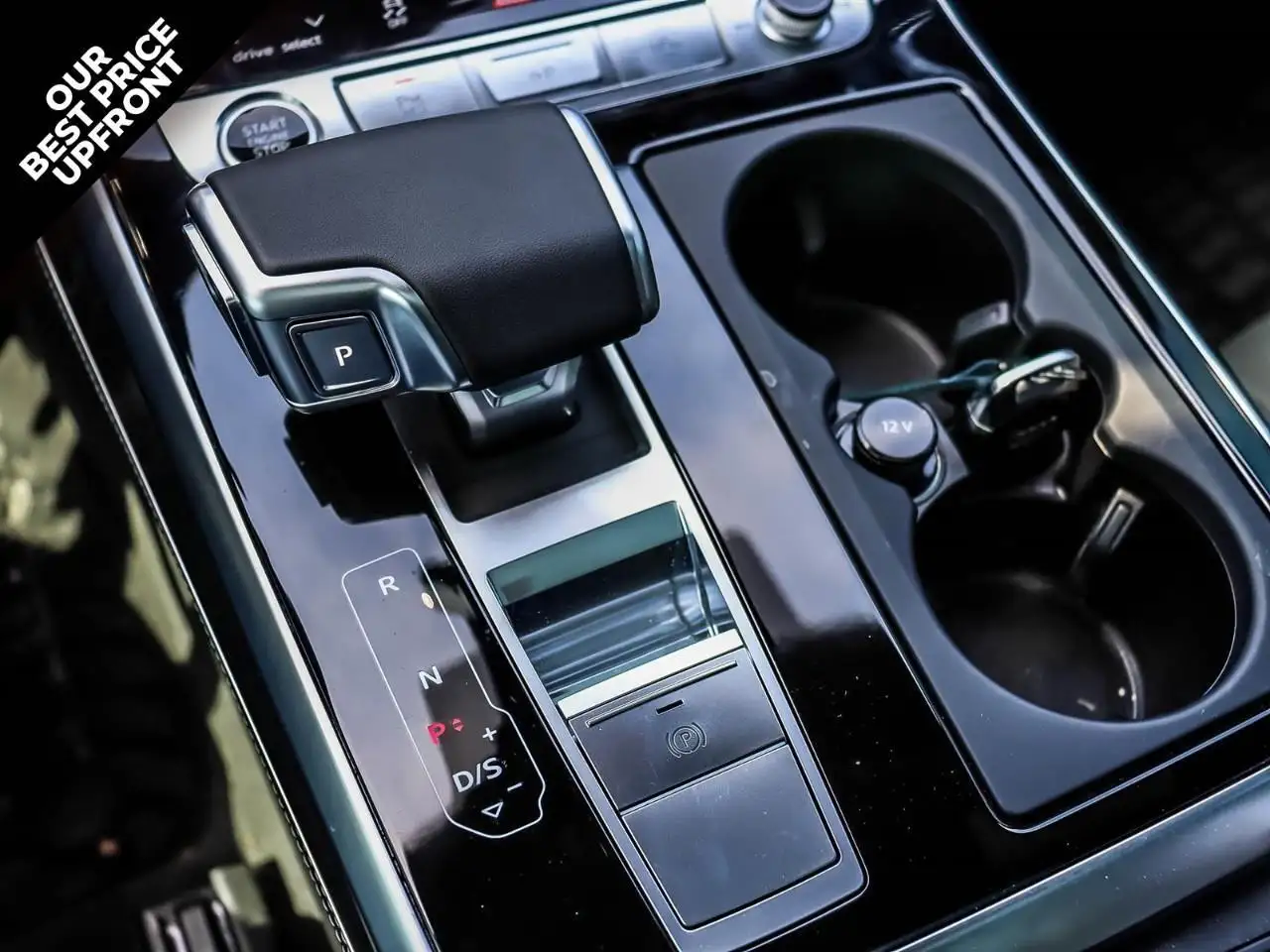 Audi Q8 снимка Audi Q8