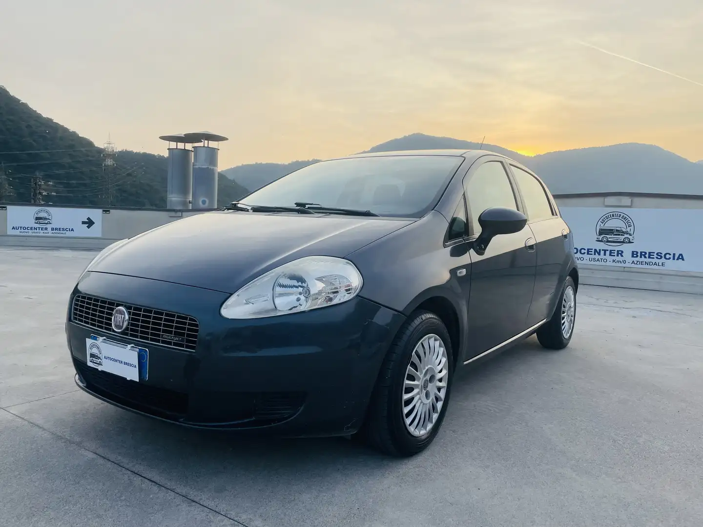Fiat Grande Punto 5p 1.3 mjt 16v Dynamic 75cv Grigio - 1