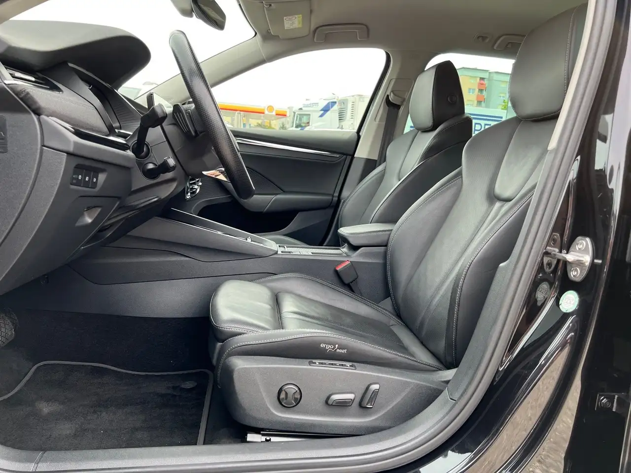Skoda Octavia Combi 2,0 TDI 4x4 Style DSG NP:, миниатюра 13