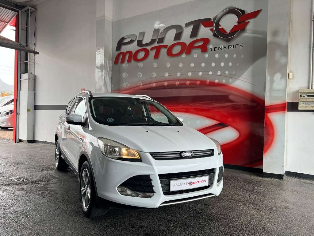 Ford Kuga 2.0TDCi Titanium 4x4 140 - foto 1