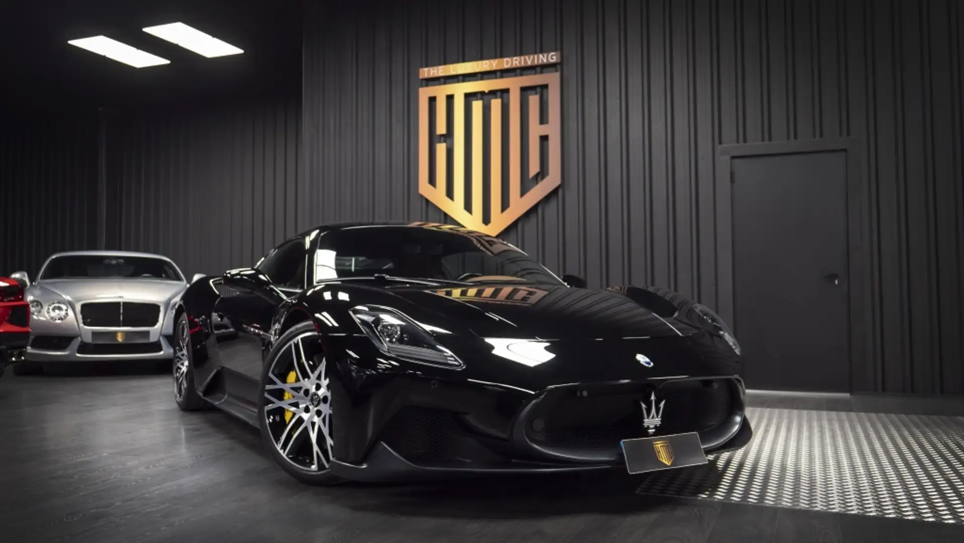 Maserati MC20 630 Schwarz - 2