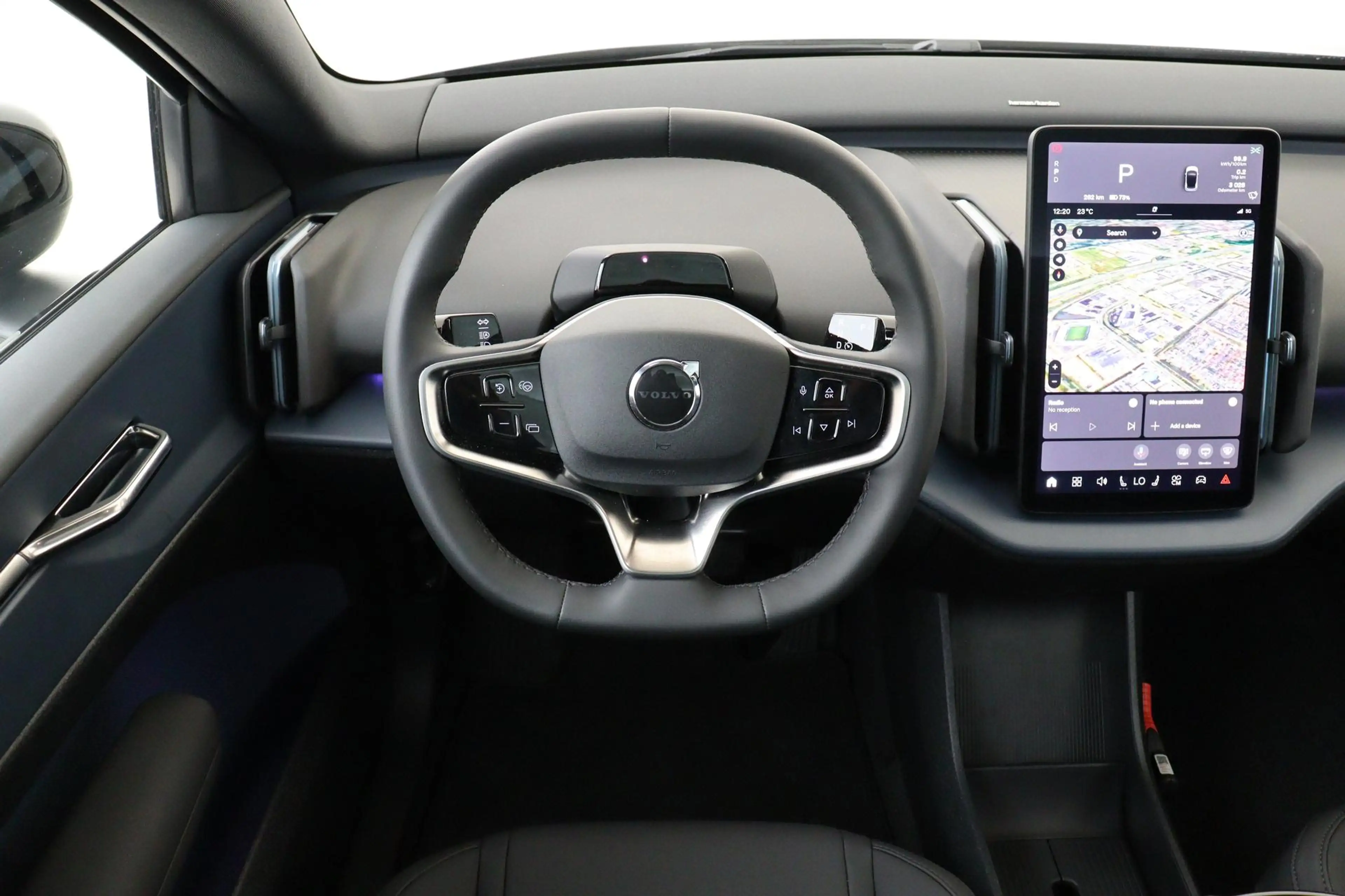 Volvo EX30 SINGLE MOTOR EXTENDED RANGE ULTRA 69 kWh -PANO.DAK — photo 2