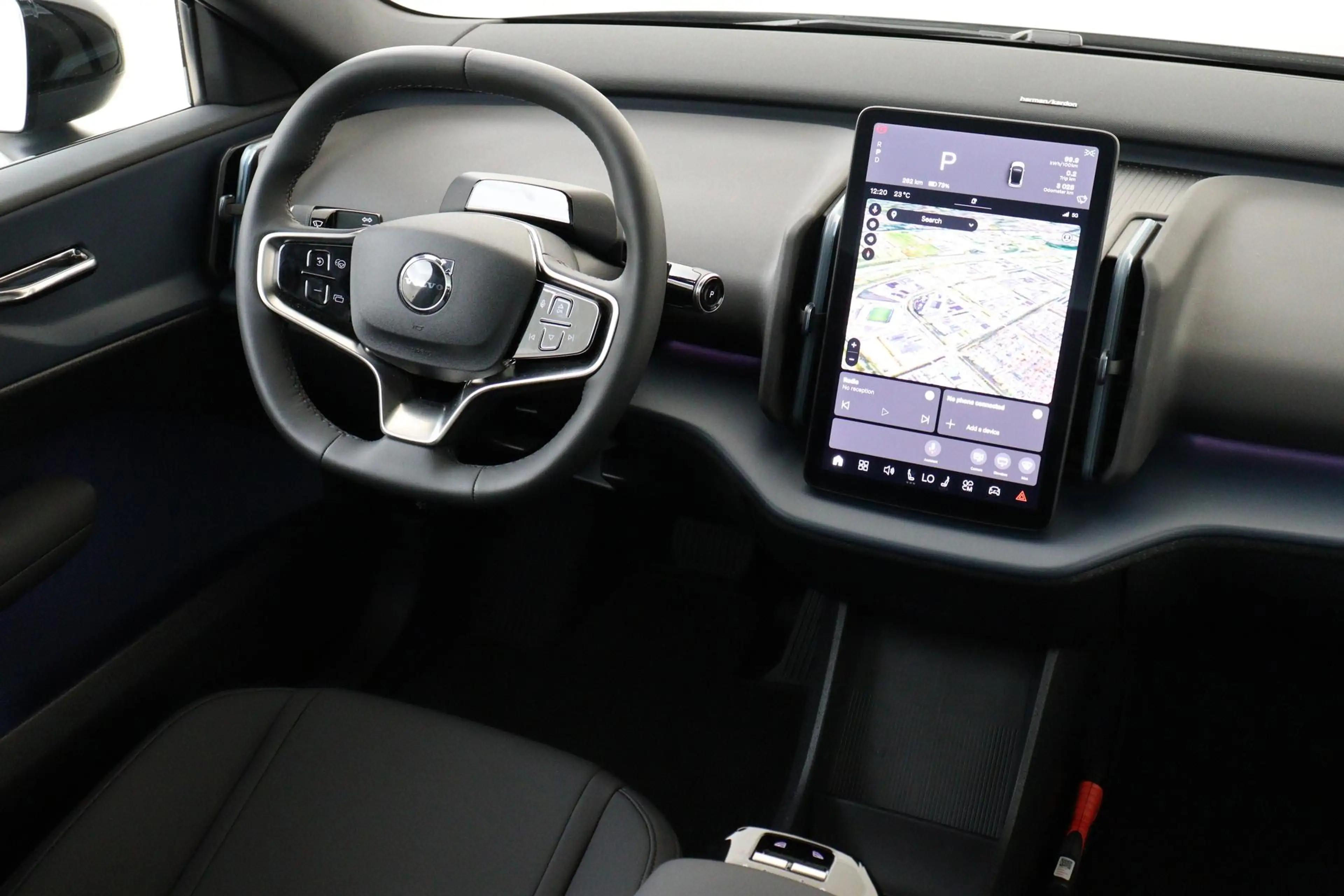 Volvo EX30 SINGLE MOTOR EXTENDED RANGE ULTRA 69 kWh -PANO.DAK — photo 6