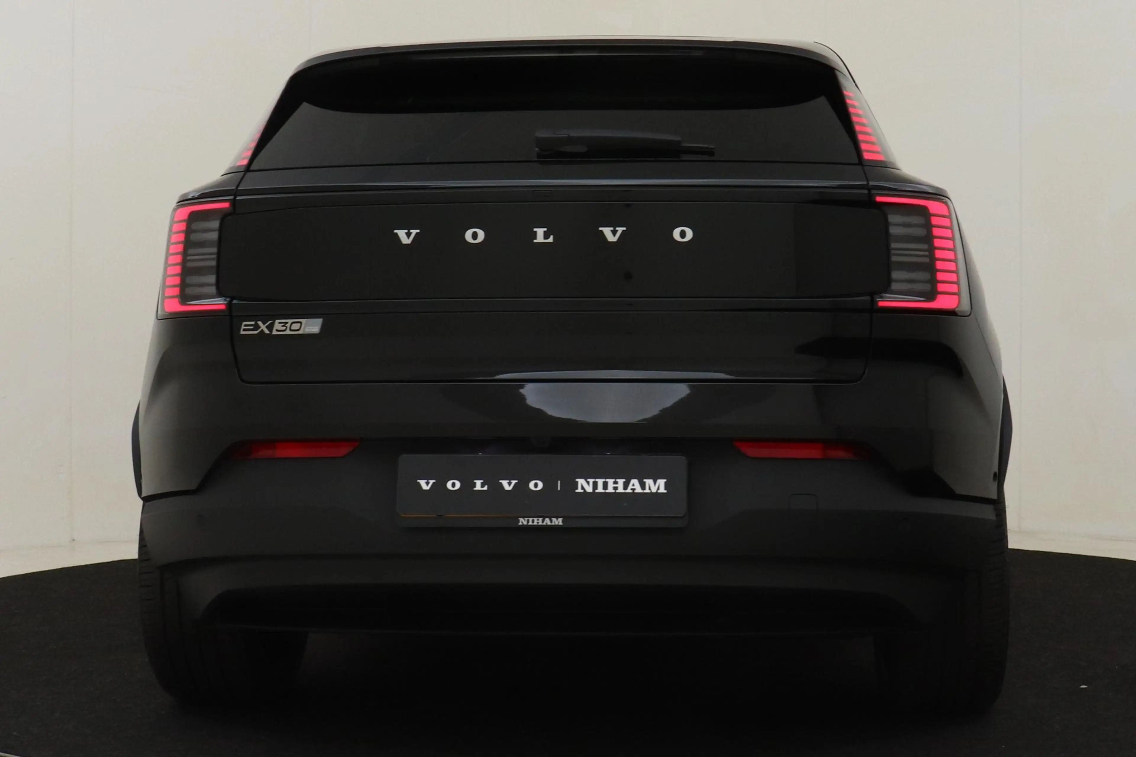 Volvo EX30 SINGLE MOTOR EXTENDED RANGE ULTRA 69 kWh -PANO.DAK — photo 15