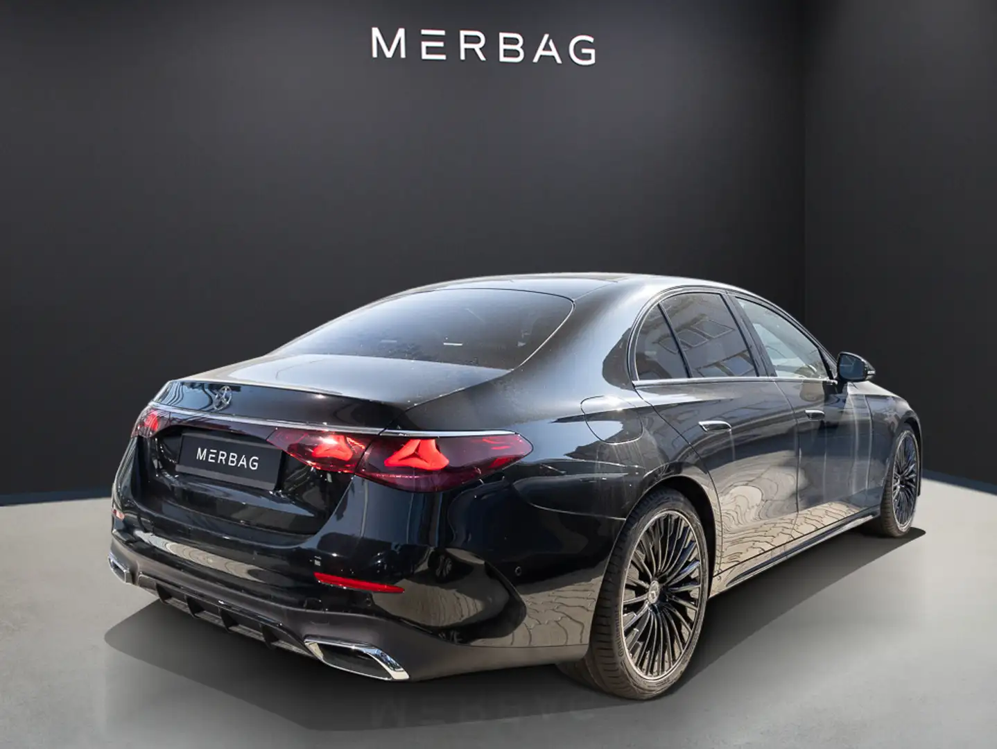 Mercedes-Benz E 450 4MATIC Limousine Pano SpurW S-Sitz SpurH Negro - 2
