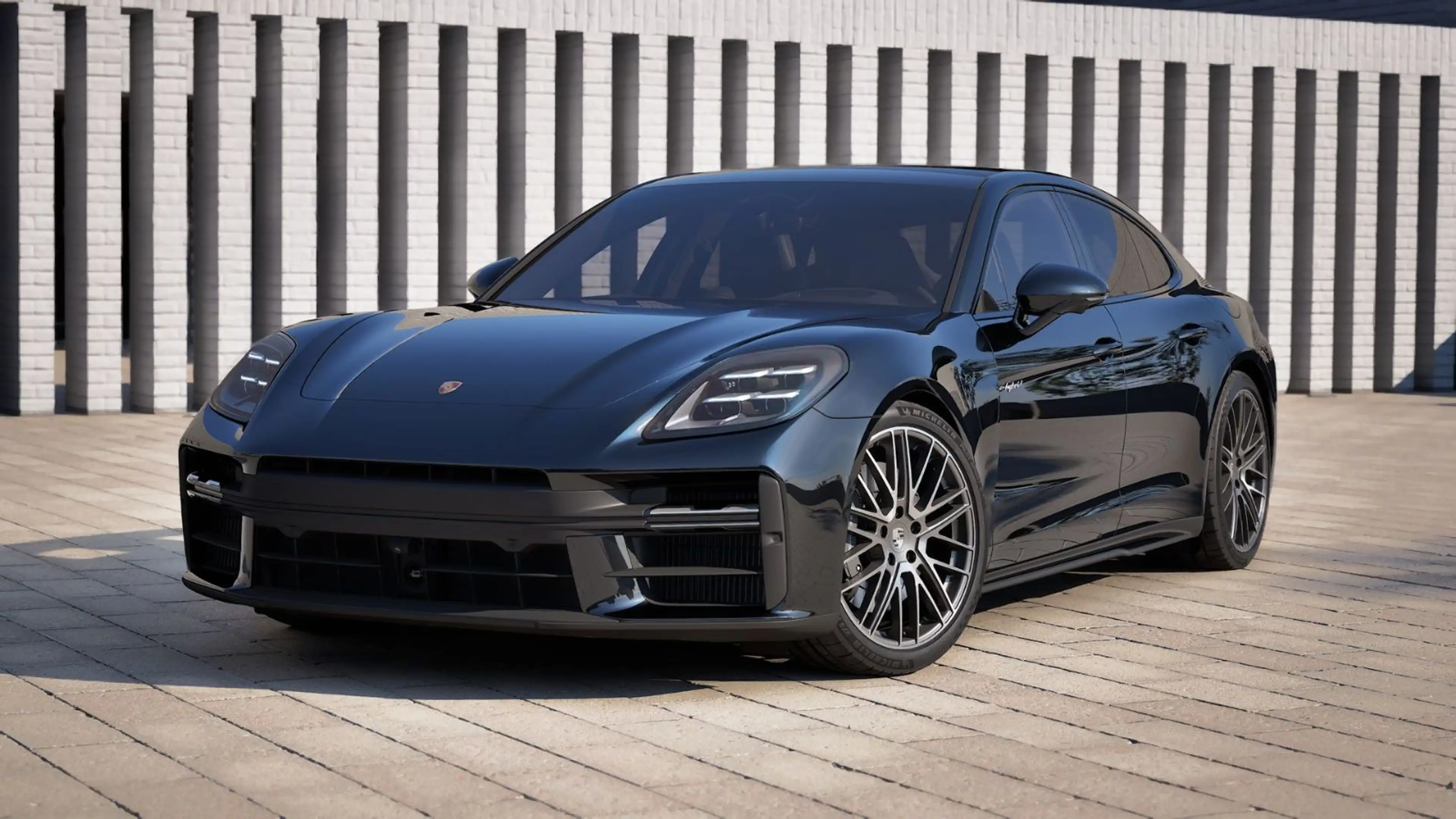 Porsche Panamera 4 E-Hybrid | Sportabgas | SportDesign | — photo 2