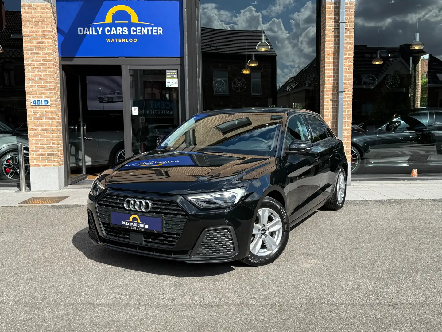 Audi A1 Sportback 30 TFSI Matrix I Business plus I CarPlay Schwarz - 1