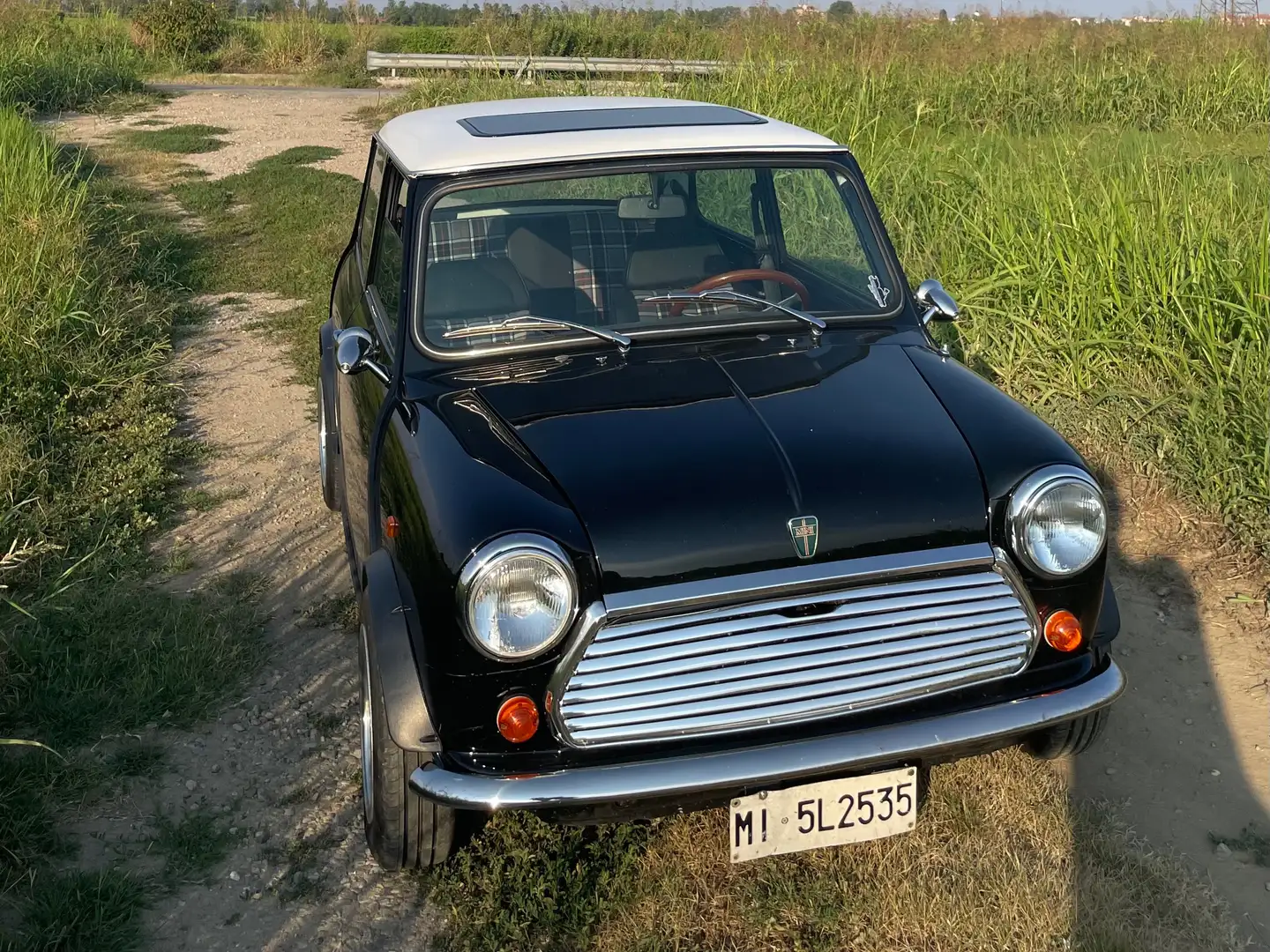 MINI 1000 Mayfair Nero - 1
