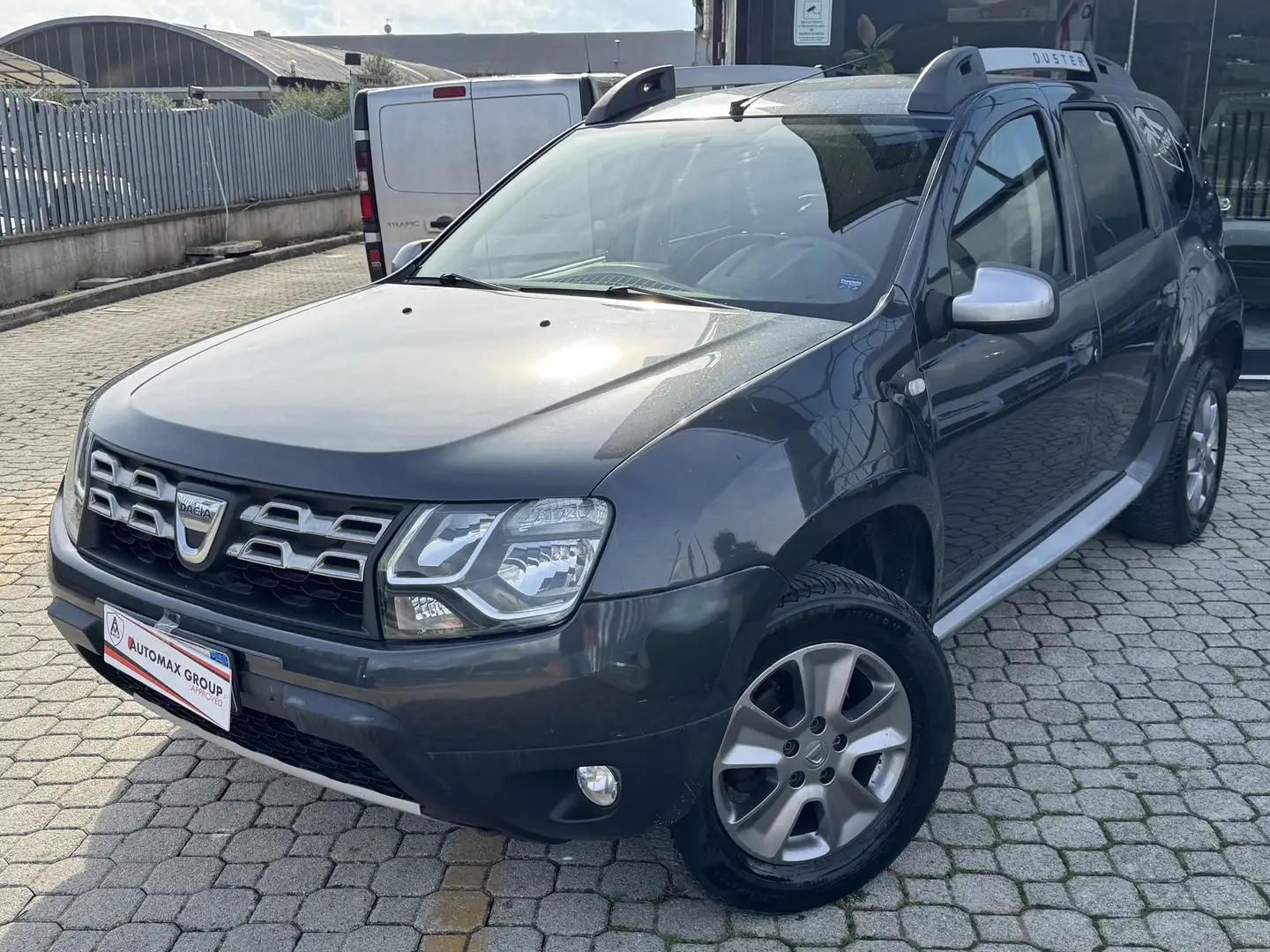 Dacia Duster 1.6 Laureate Gpl 4x2 105cv - 1