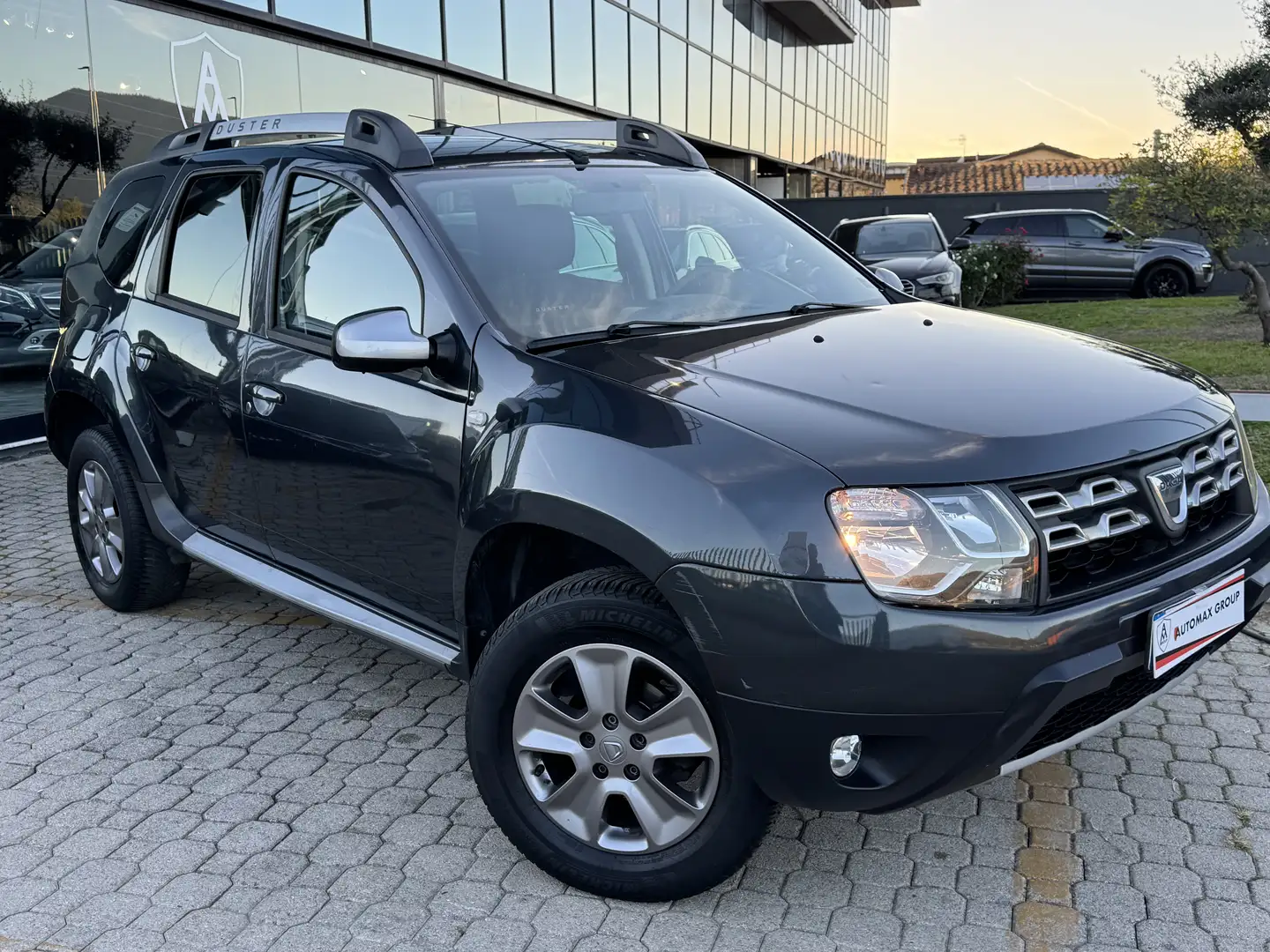 Dacia Duster 1.6 Laureate Gpl 4x2 105cv - 2