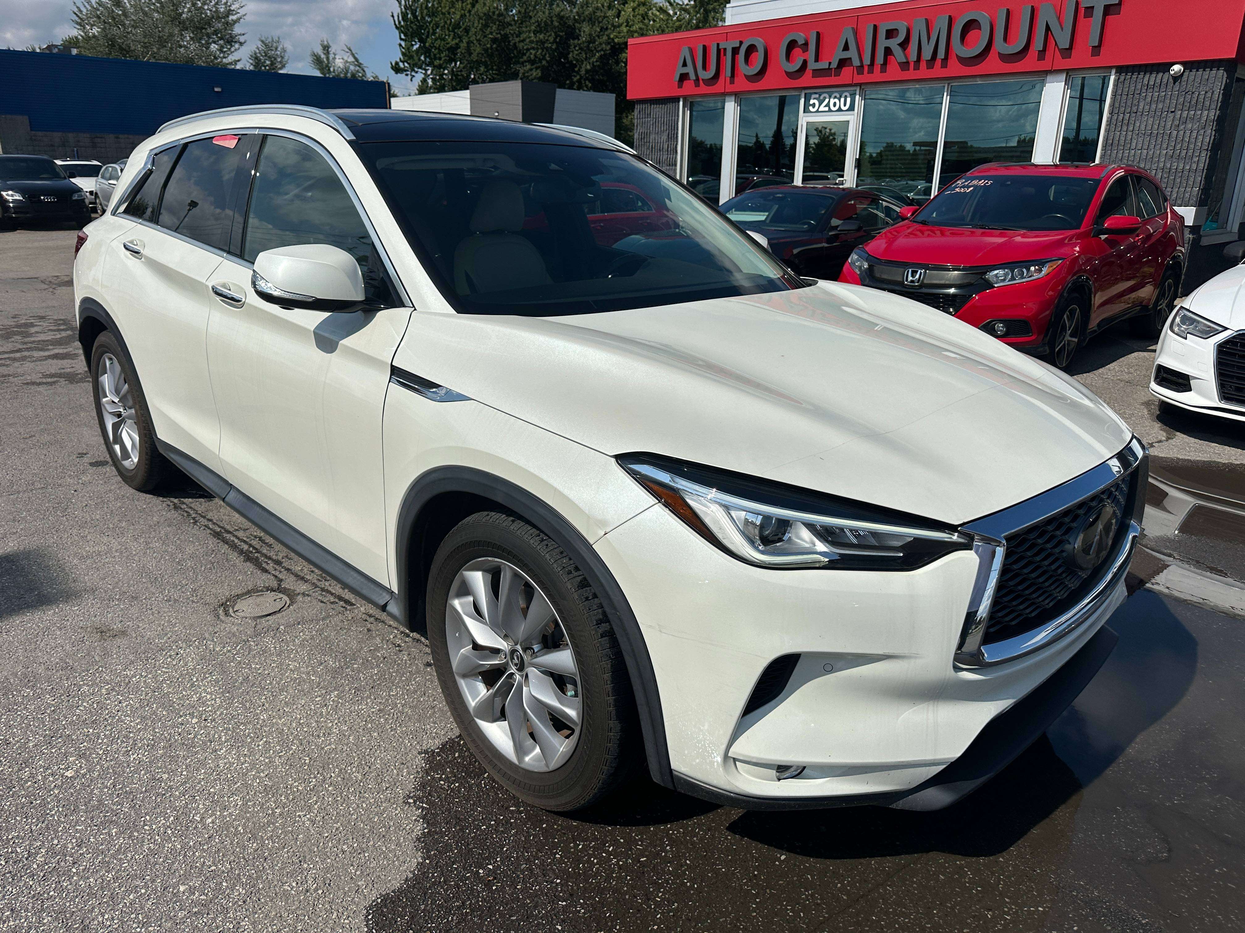 2019 Infiniti QX50 Essential - Image 7