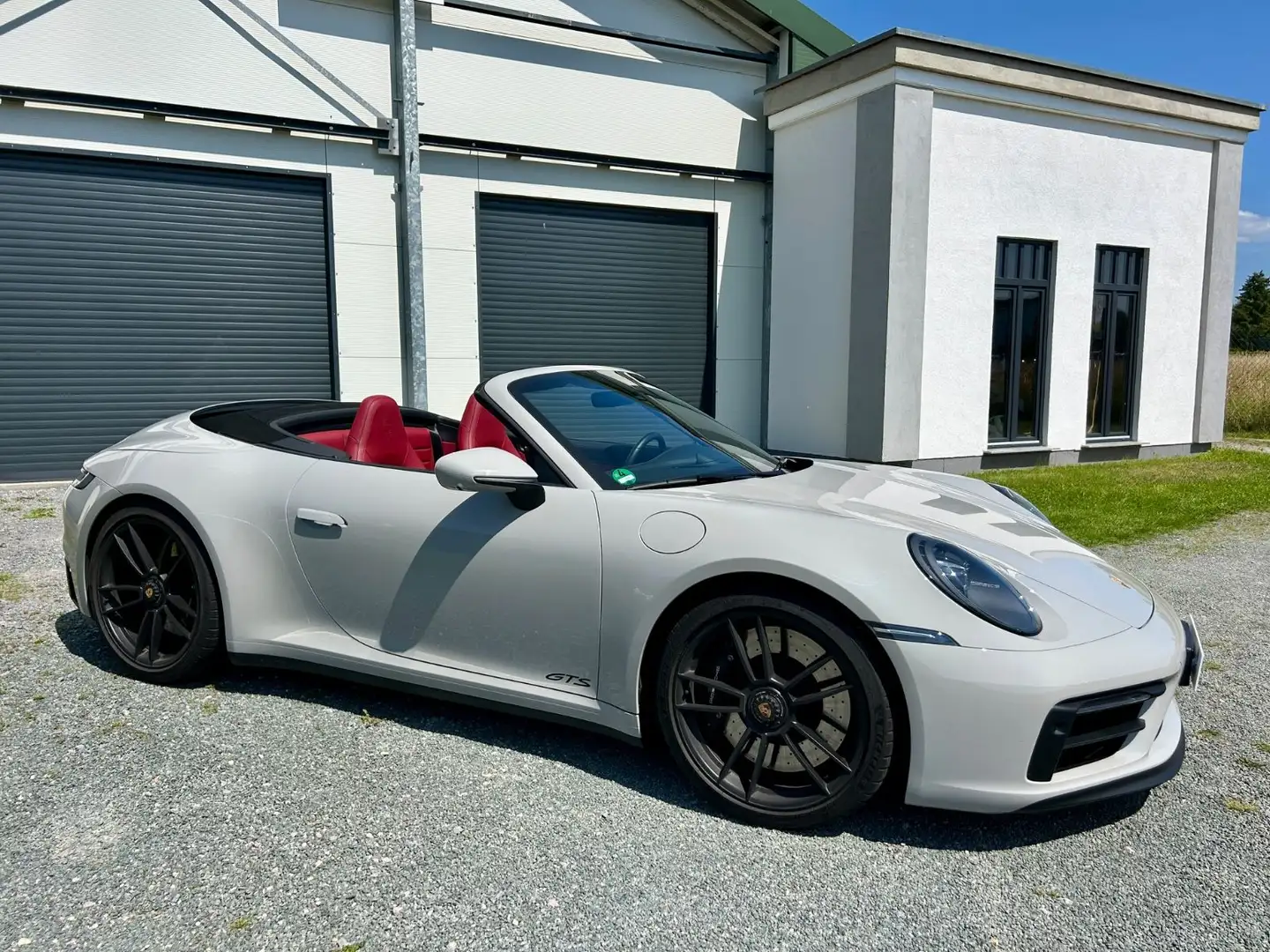 Porsche 992 4GTS Cabriolet, Sportabgasanlage, Matrix Gris - 2