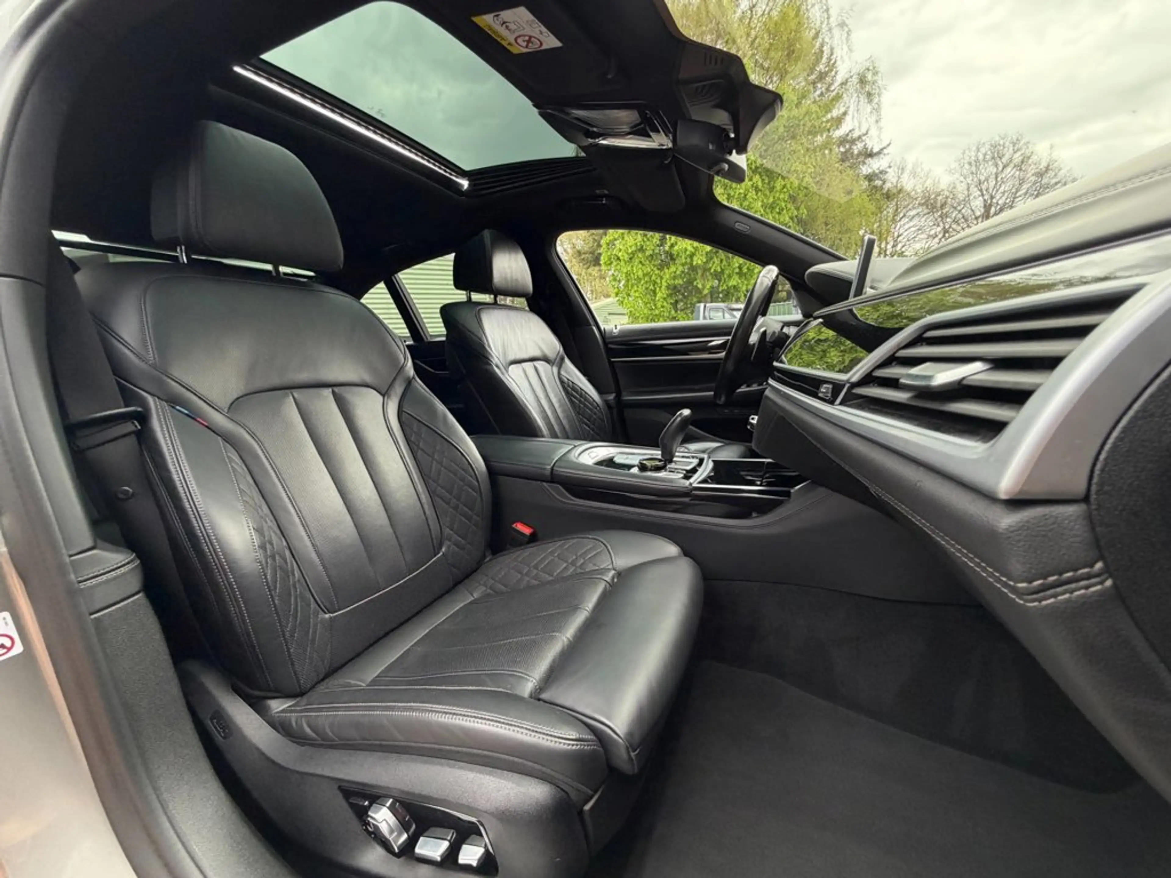 BMW 745 7-Serie 745e M-Sport Schuifdak Donington Grau — photo 9
