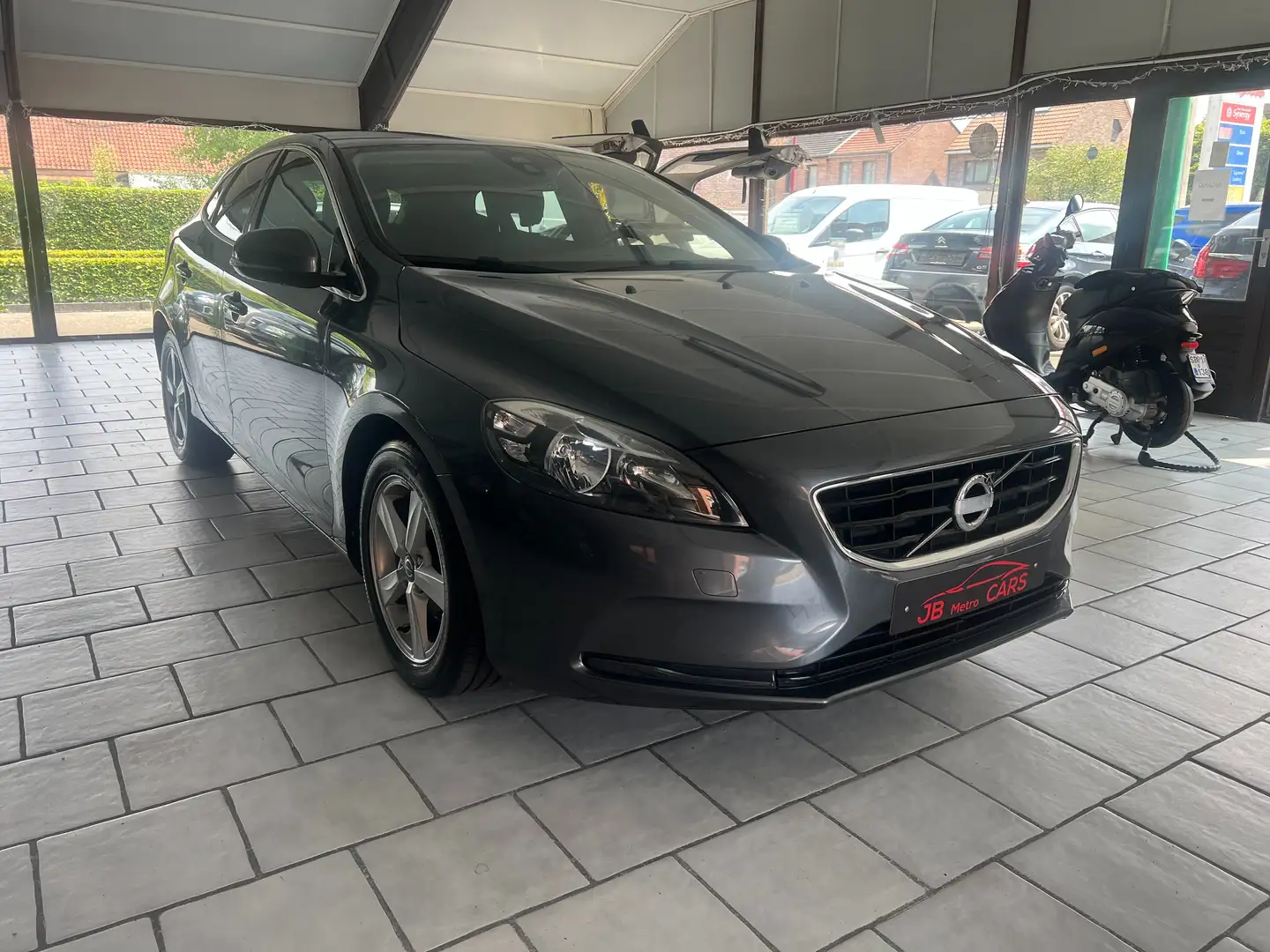 Volvo V40 V40 Diesel /CAR PASS/1 jaar Garantie /euro 5b Gris - 1