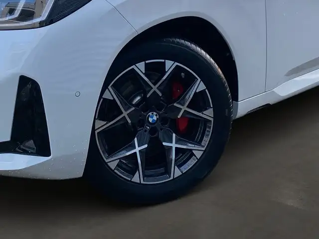 BMW X3 view 6