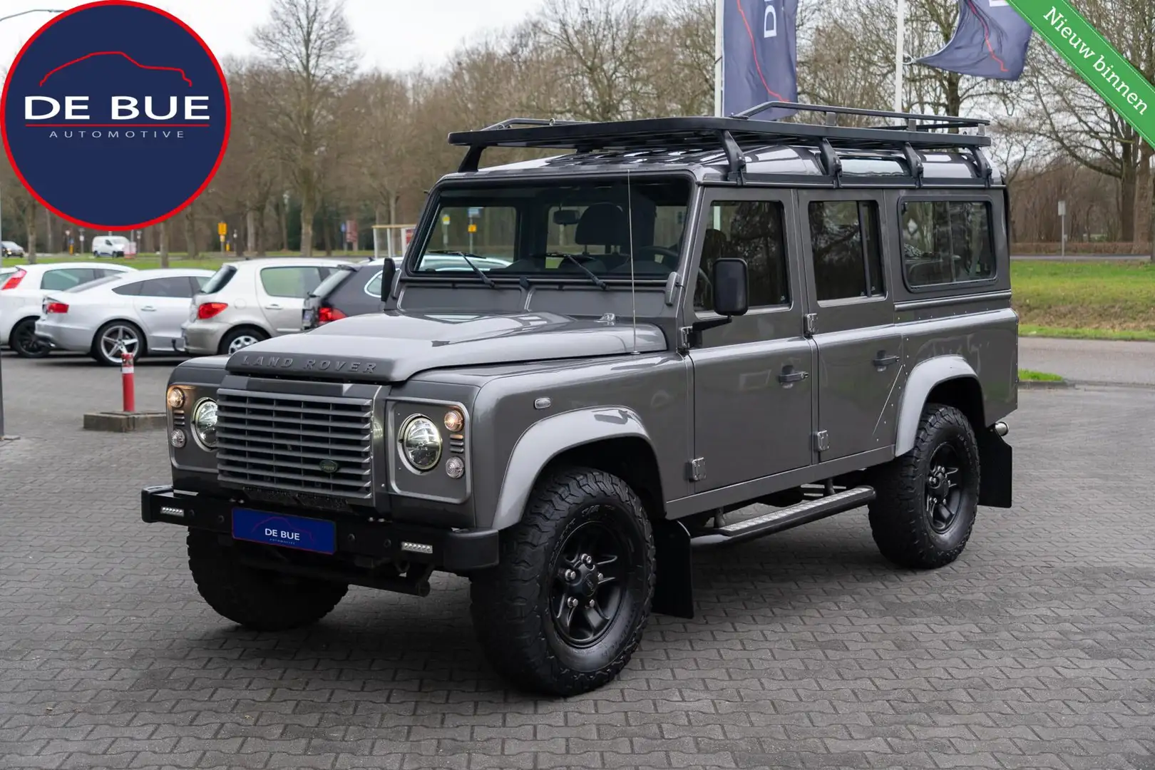 Land Rover Defender 2.4 TD 110 SW XTech|Org NL NAP|2e Eig|BTW Auto|7 Z Grau - 1