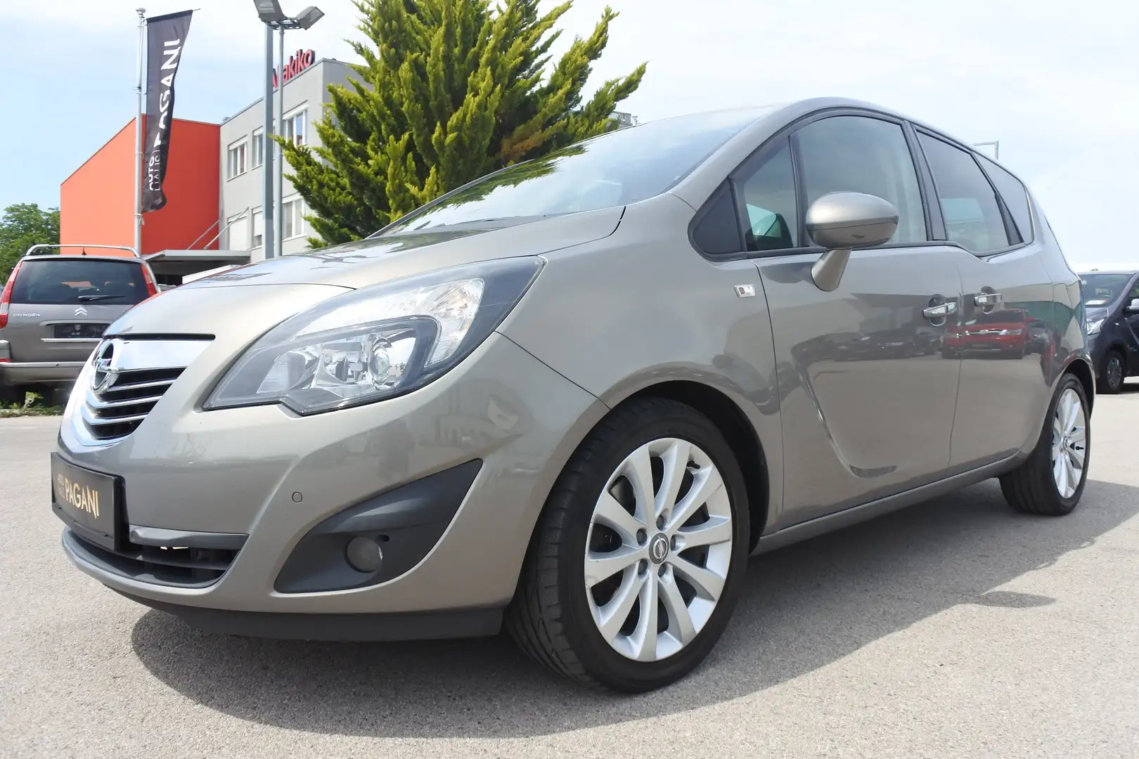 Opel Meriva 1,7 CDTI Cosmo DPF Aut.78FACH/PICKERL Grijs - 2