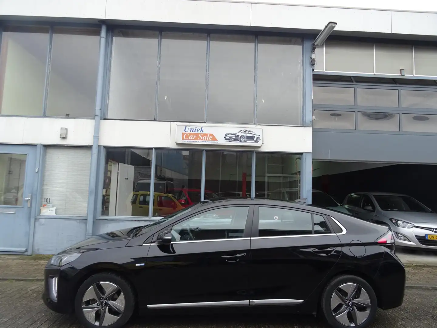Hyundai IONIQ 1.6 GDi Comfort - Plus Noir - 2