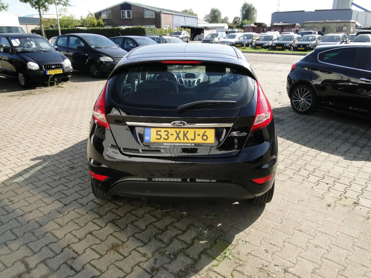 Ford Fiesta 1.25 Titanium Zwart - 2