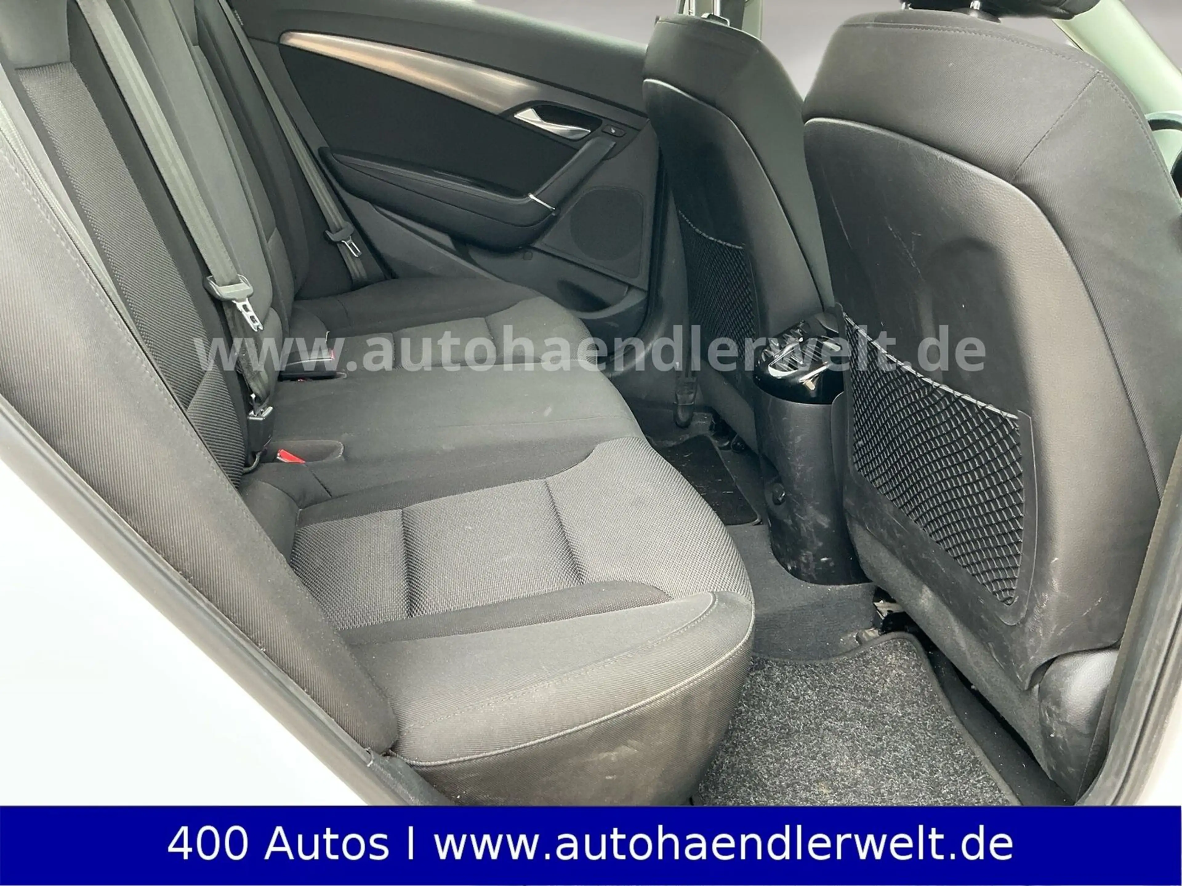 Hyundai i40 Kombi 1.7 CRDi Automatik Premium — photo 12