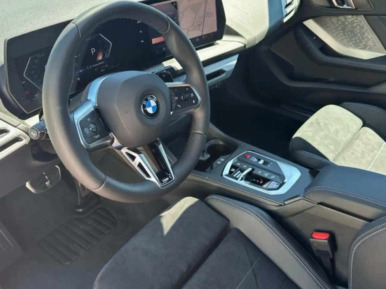 BMW 2 Series 2026 — фото 11